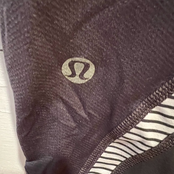 Lululemon Run: Inspire Crop Il Size 6 Grey, Striped Waistband no size tag, GUC - Picture 6 of 9